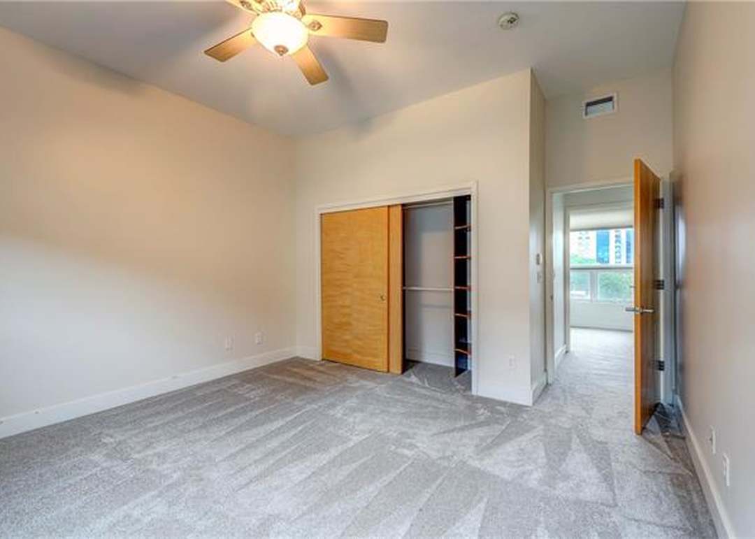 4561 Washington Street — photo 15