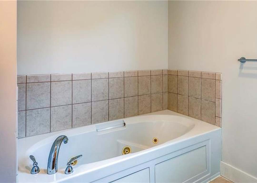 4561 Washington Street — photo 18