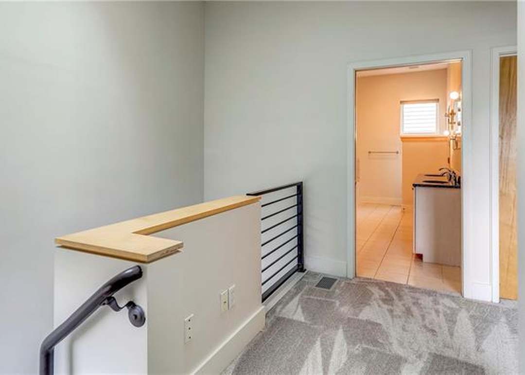4561 Washington Street — photo 20