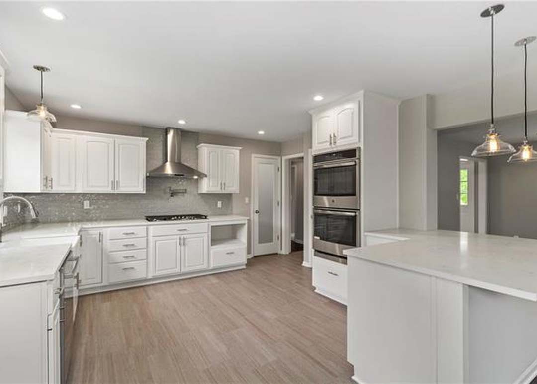 4600 W 83rd Street — photo 13