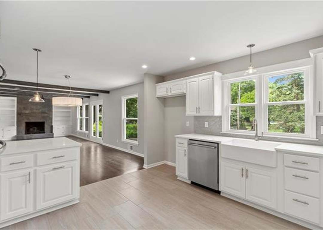4600 W 83rd Street — photo 19