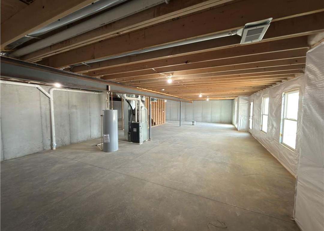 4700 Wood Avenue — photo 20