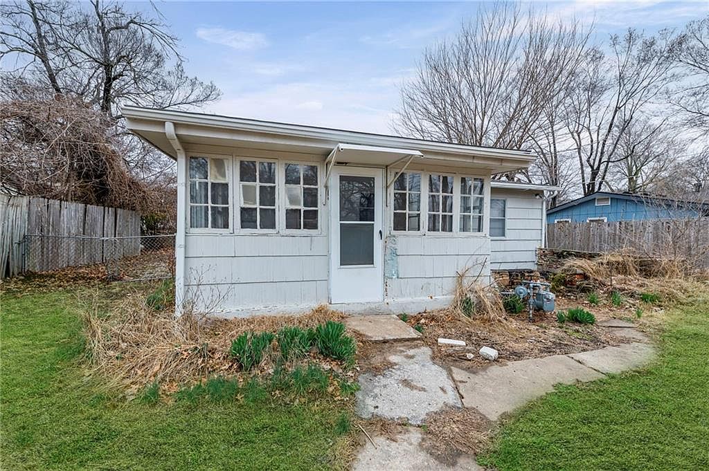 4705 Melody Lane — photo 24