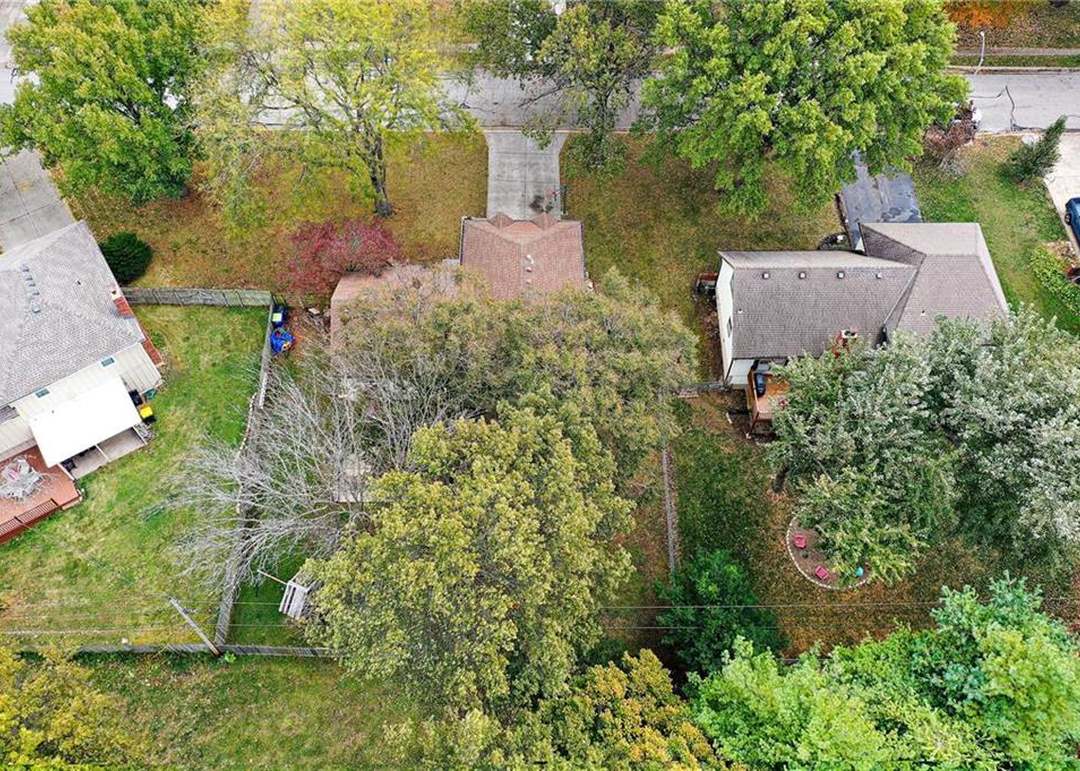 4708 Bluejacket Street — photo 54