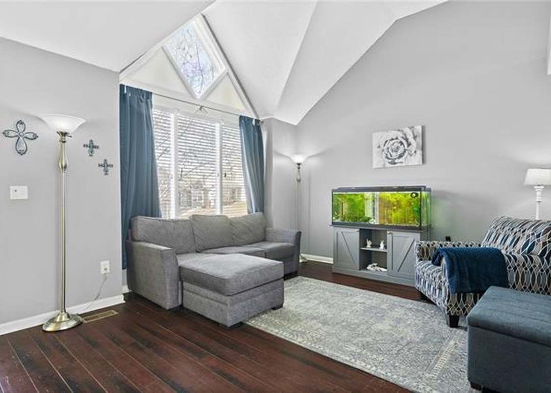 4713 Chouteau Street — photo 6