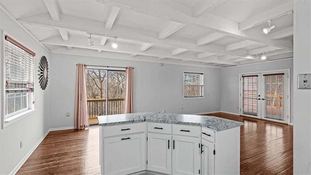 4716 Fontana Street — photo 10