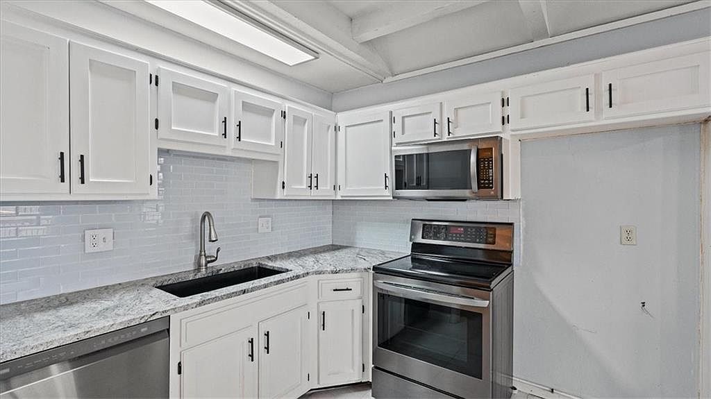 4716 Fontana Street — photo 11