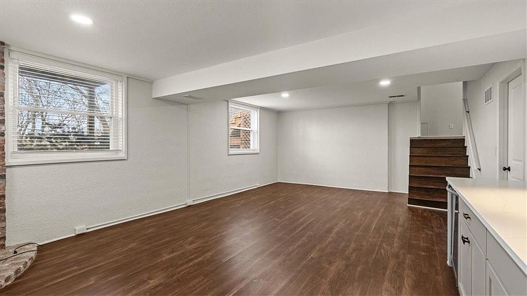 4716 Fontana Street — photo 20