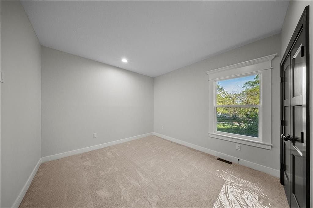 4730 E 139th Street — photo 45