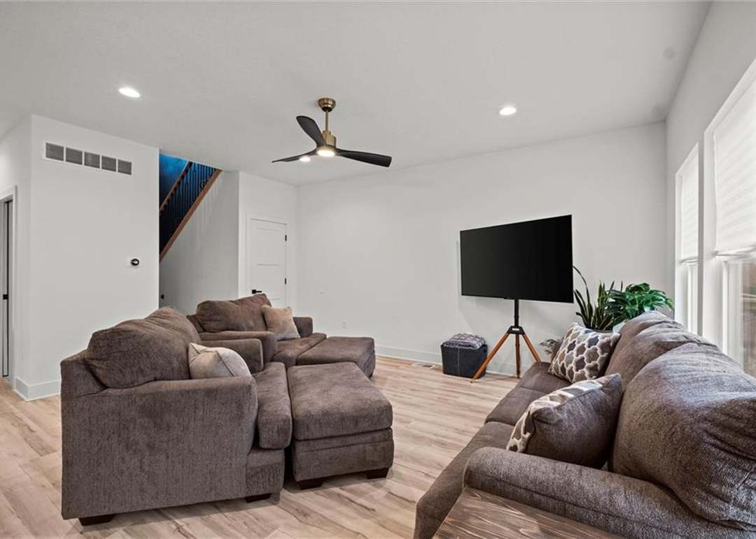 4732 Hadley Street — photo 13