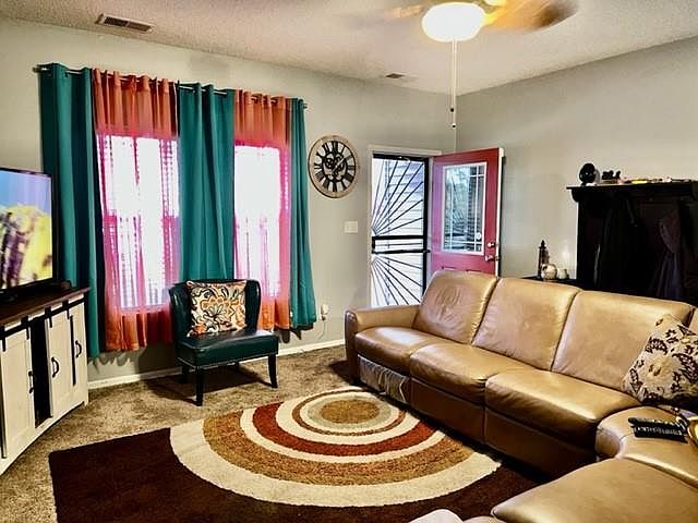 4733 S Union Avenue — photo 5