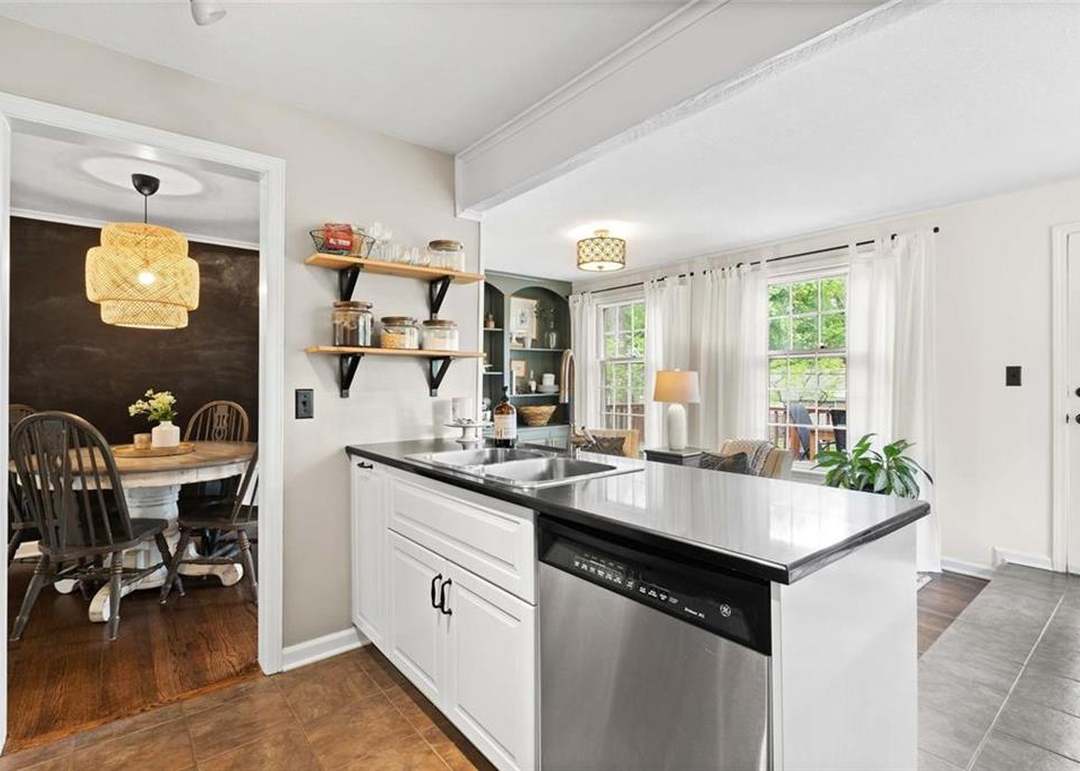 4809 W 70th Street — photo 13