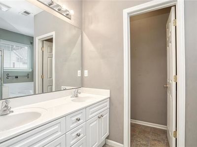 4902 W 159th Terrace — photo 48
