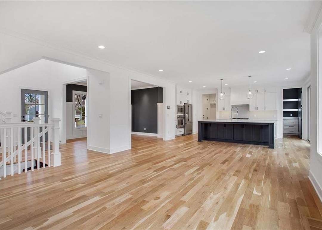 4914 W 72nd Terrace — photo 11