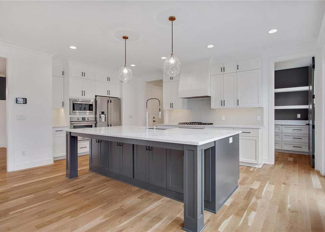 4914 W 72nd Terrace — photo 12
