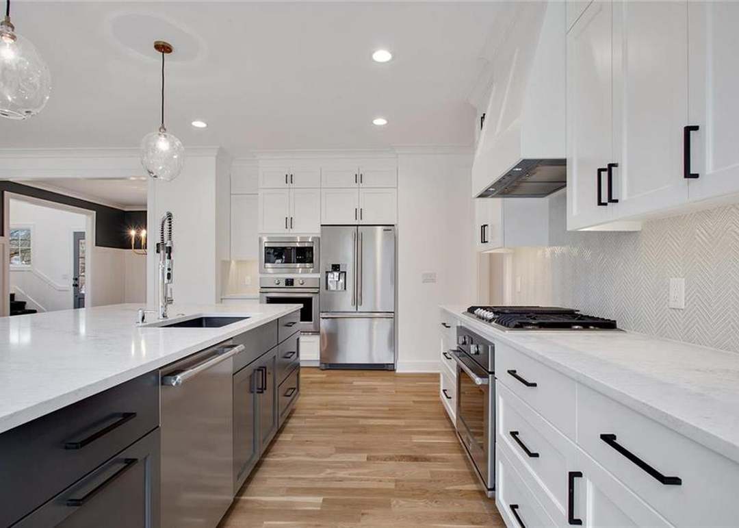 4914 W 72nd Terrace — photo 14
