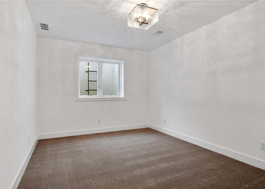 4914 W 72nd Terrace — photo 24