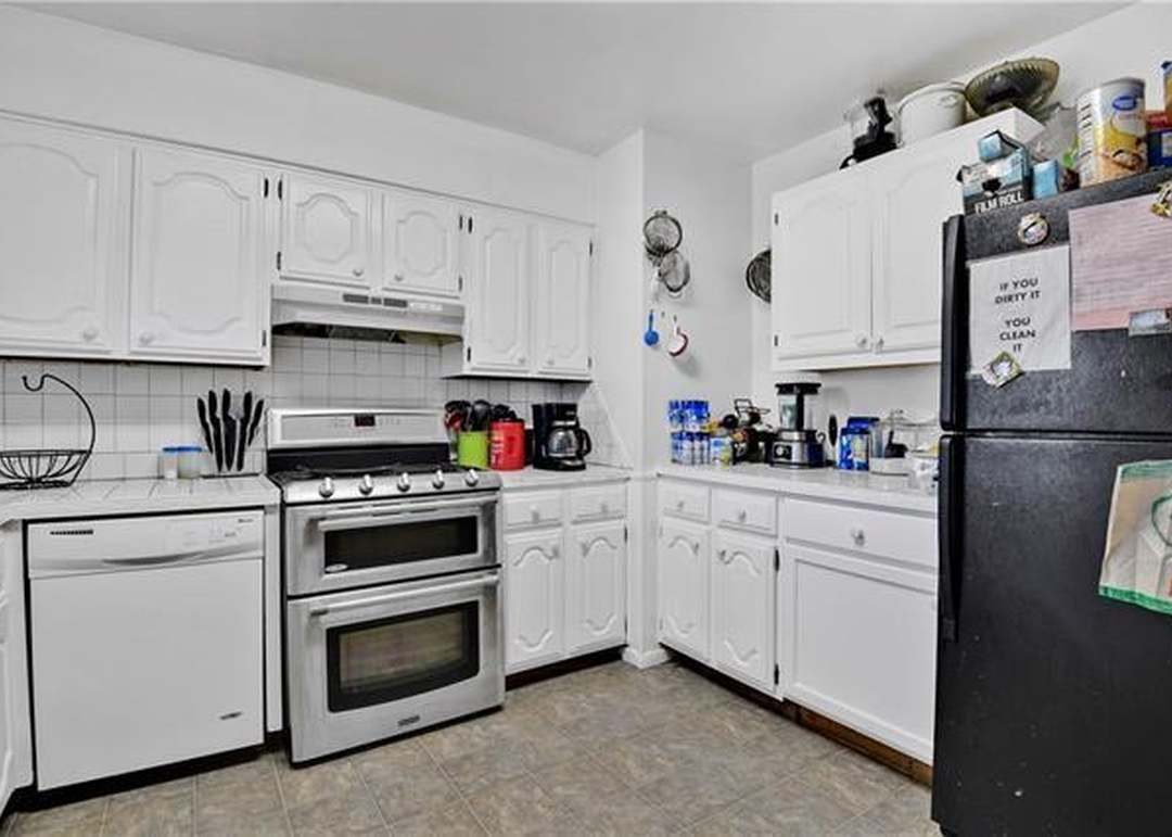 4928 Yecker Avenue — photo 6