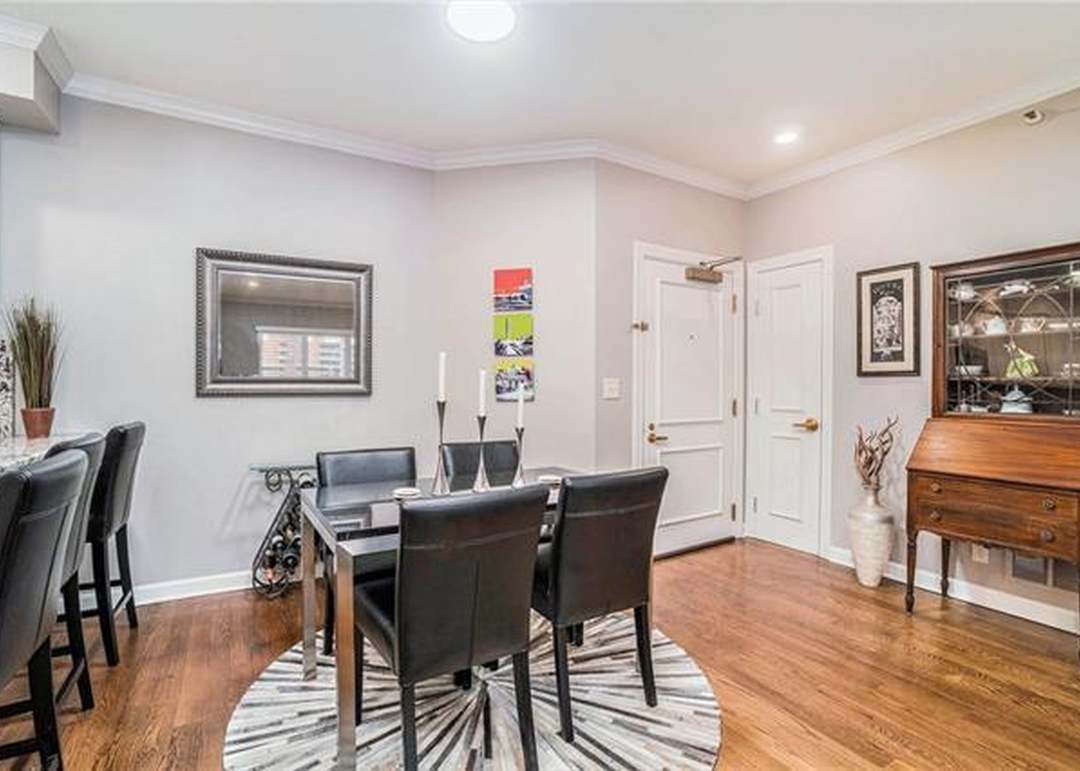 4949 Wornall Road — photo 10