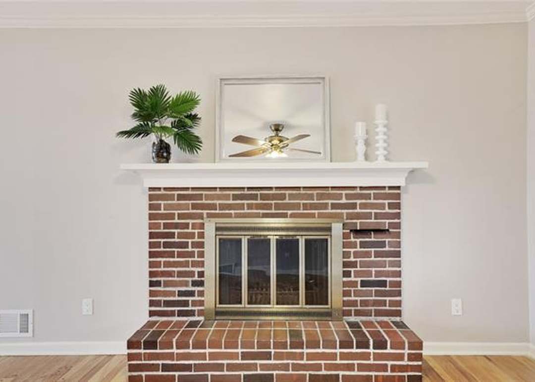500 E 106th Terrace — photo 9