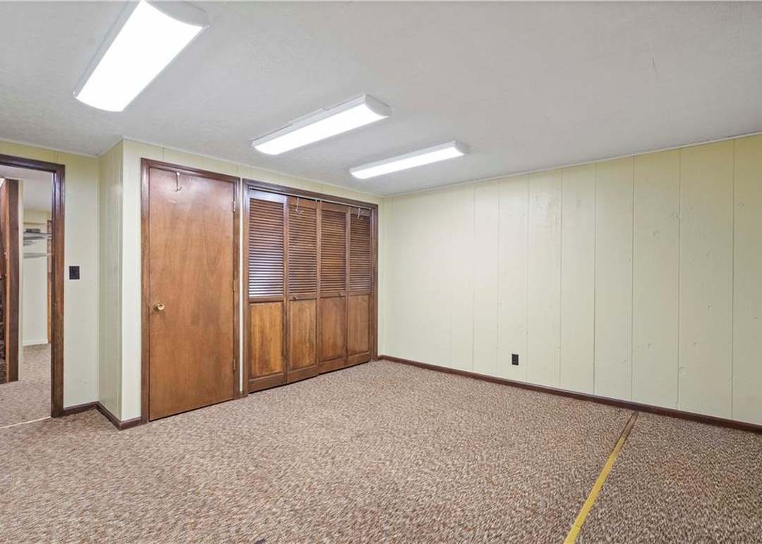 500 N Clayview Drive — photo 3