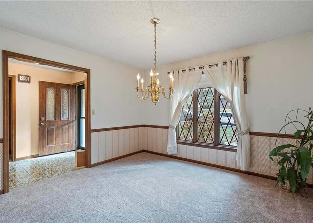 500 N Clayview Drive — photo 6