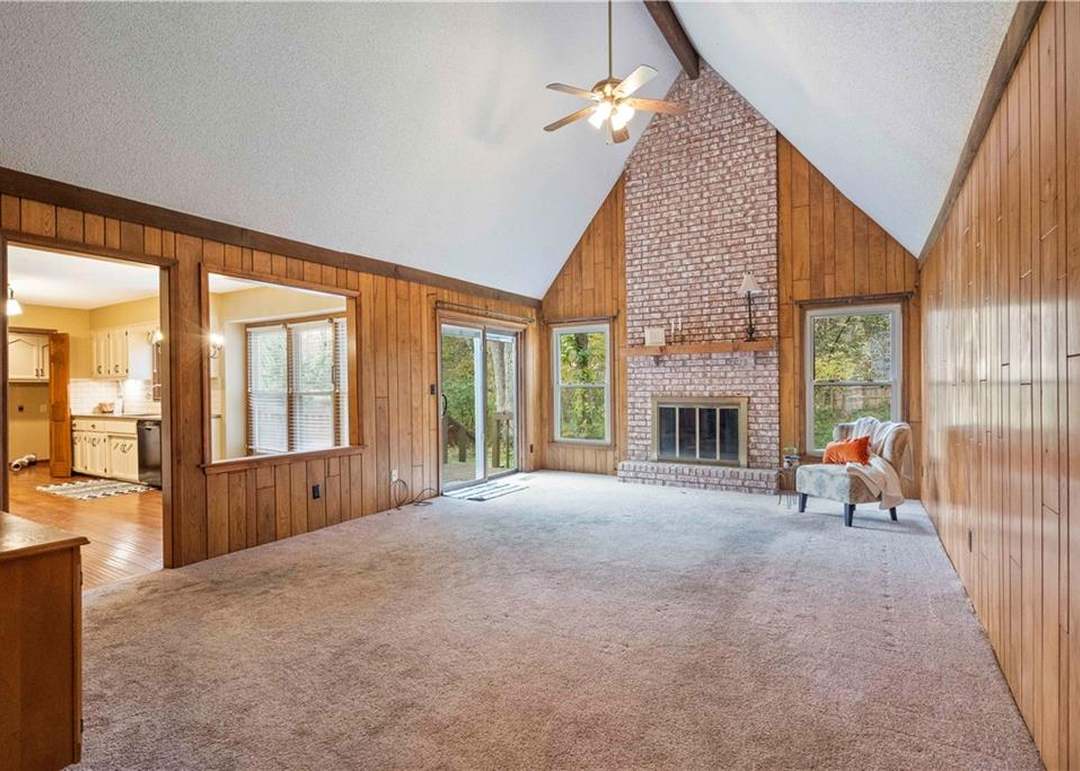 500 N Clayview Drive — photo 9