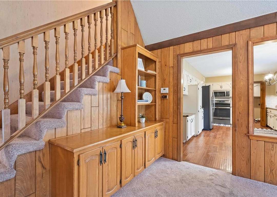 500 N Clayview Drive — photo 10