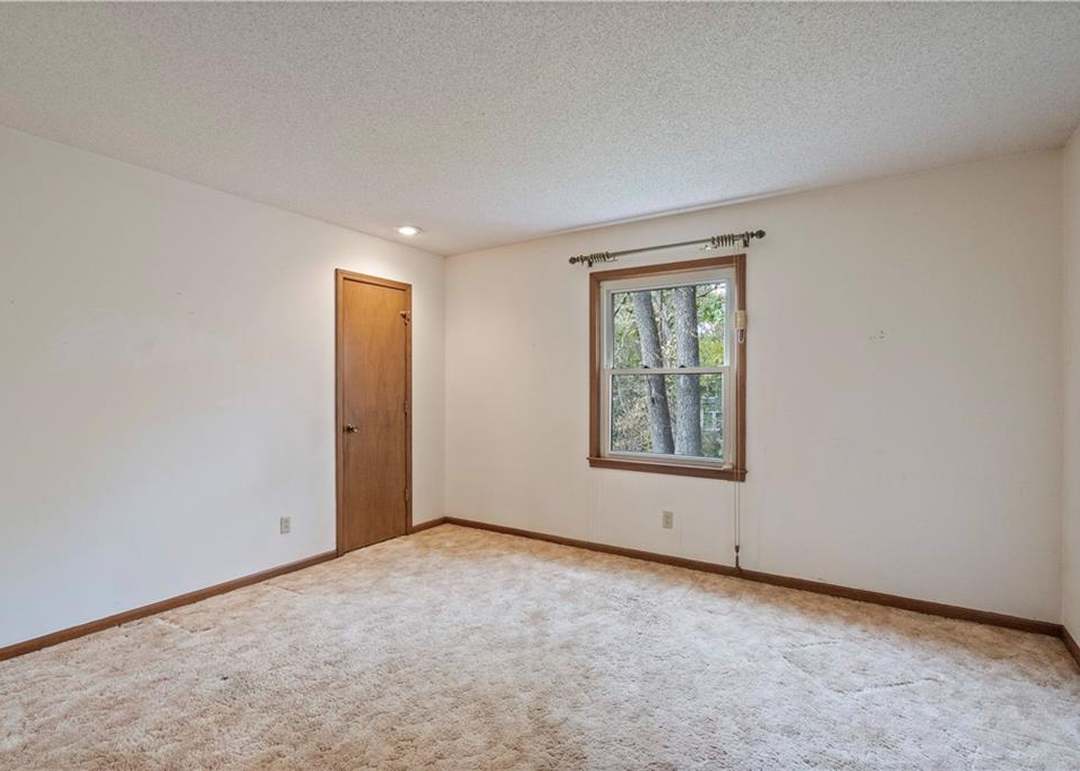500 N Clayview Drive — photo 21