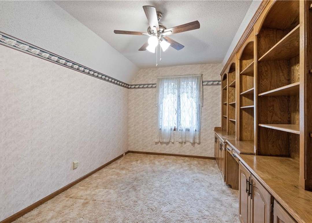 500 N Clayview Drive — photo 23