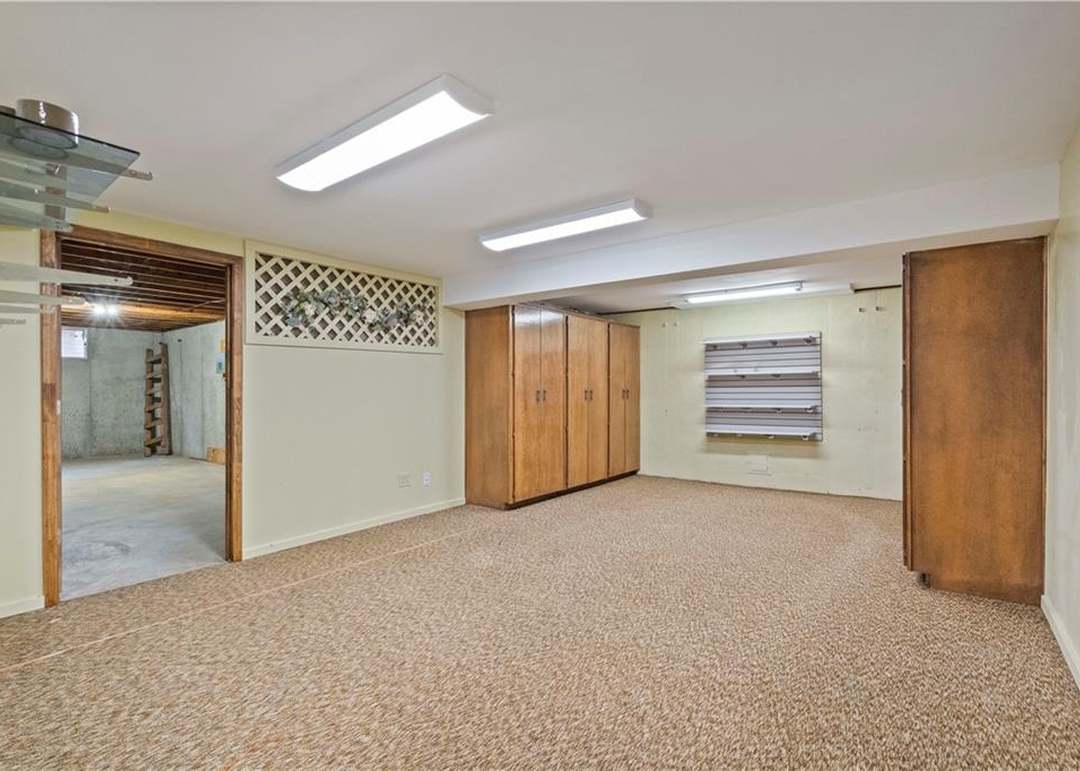 500 N Clayview Drive — photo 24