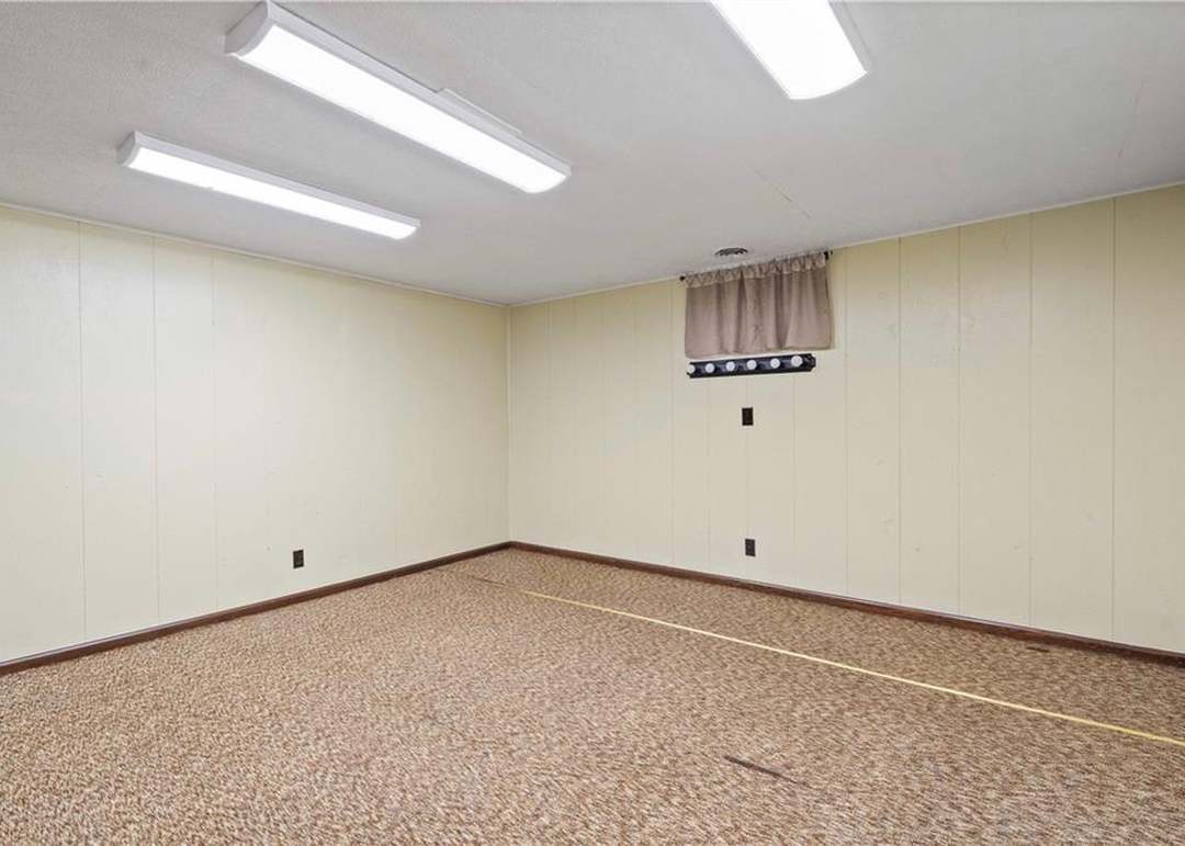 500 N Clayview Drive — photo 25