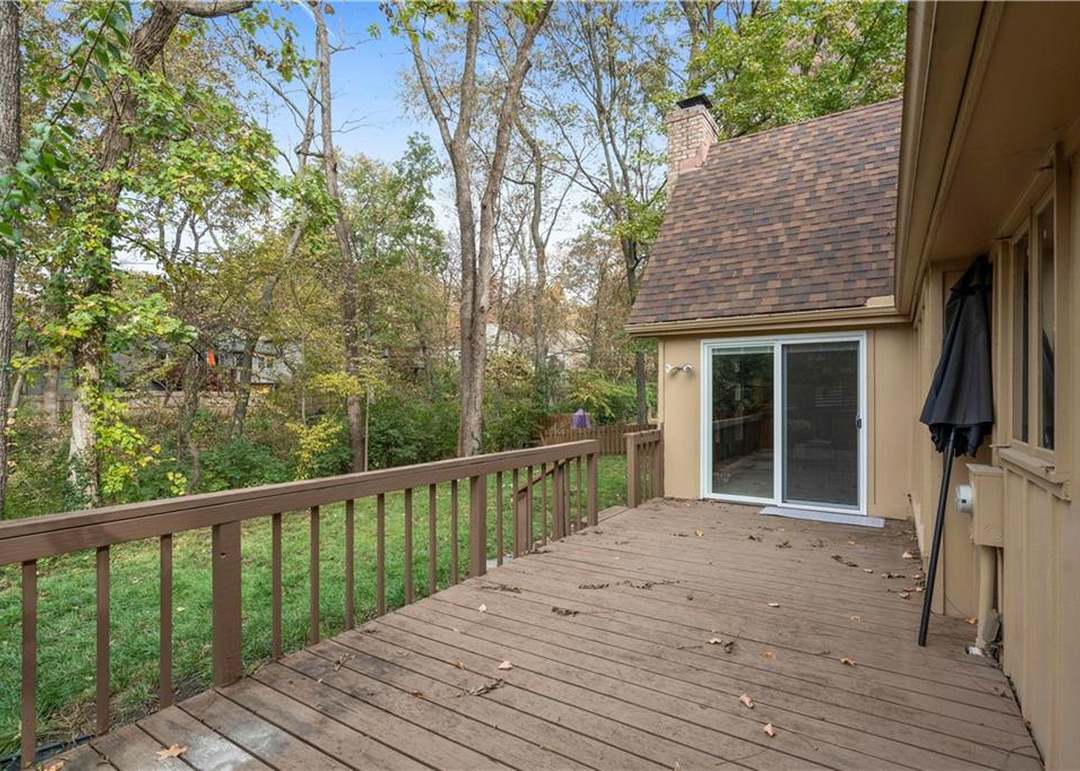 500 N Clayview Drive — photo 29