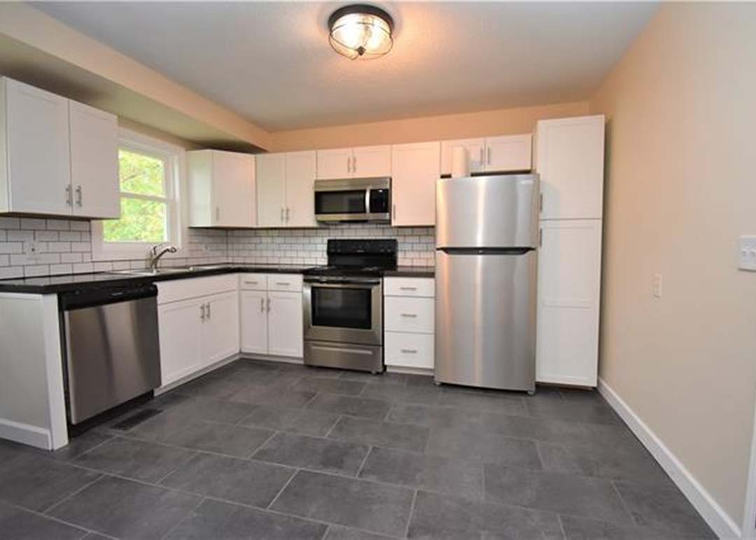 5001 N Manchester Avenue — photo 6