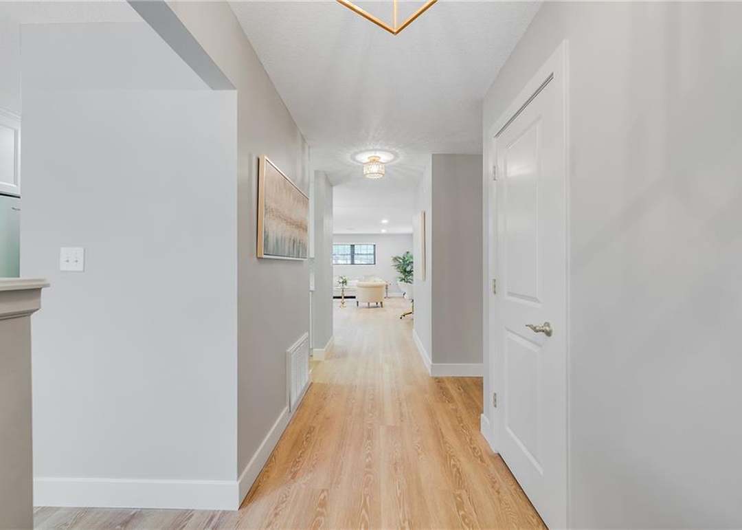 502 Spring Drive — photo 12