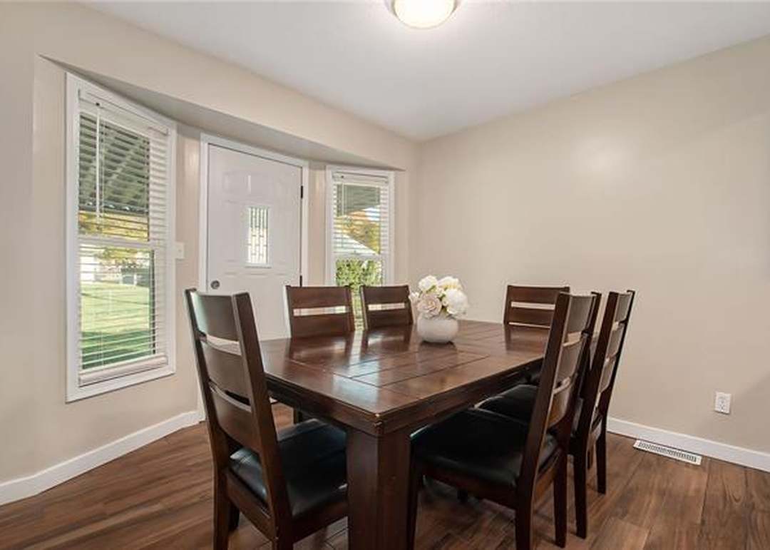 502 W Olive Street — photo 13