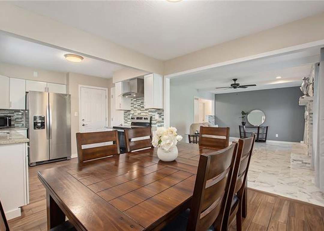 502 W Olive Street — photo 14