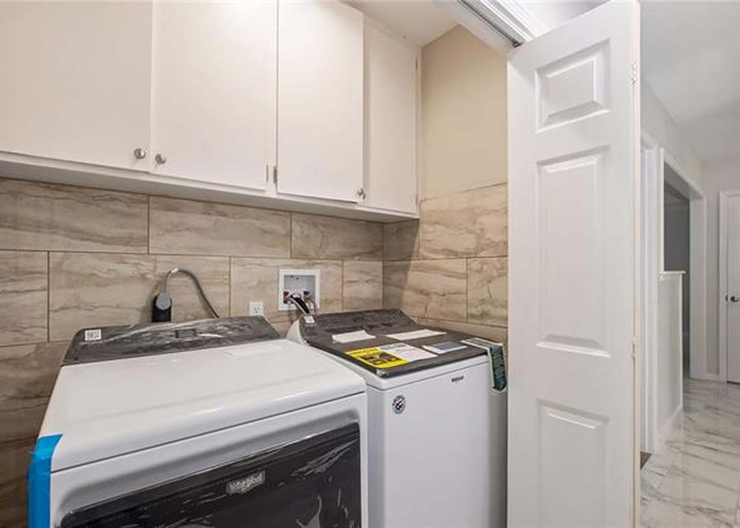 502 W Olive Street — photo 25