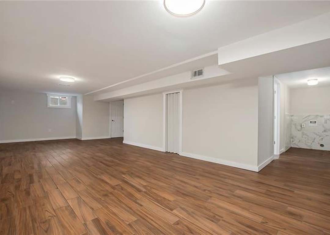 502 W Olive Street — photo 27
