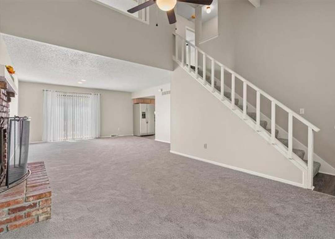 503 E 97 Terrace — photo 9
