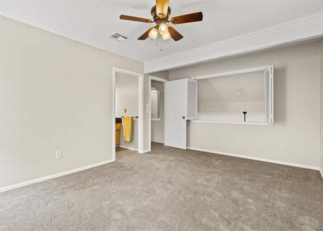 503 E 97 Terrace — photo 17