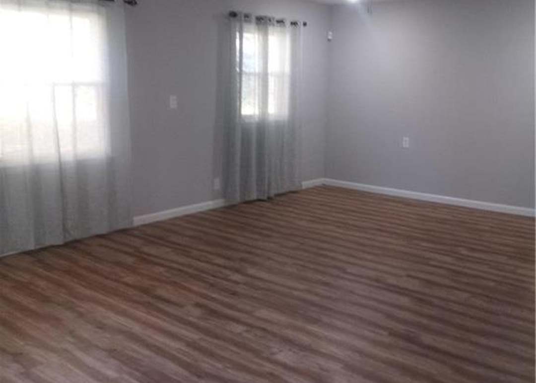 5042 Locust Avenue — photo 9