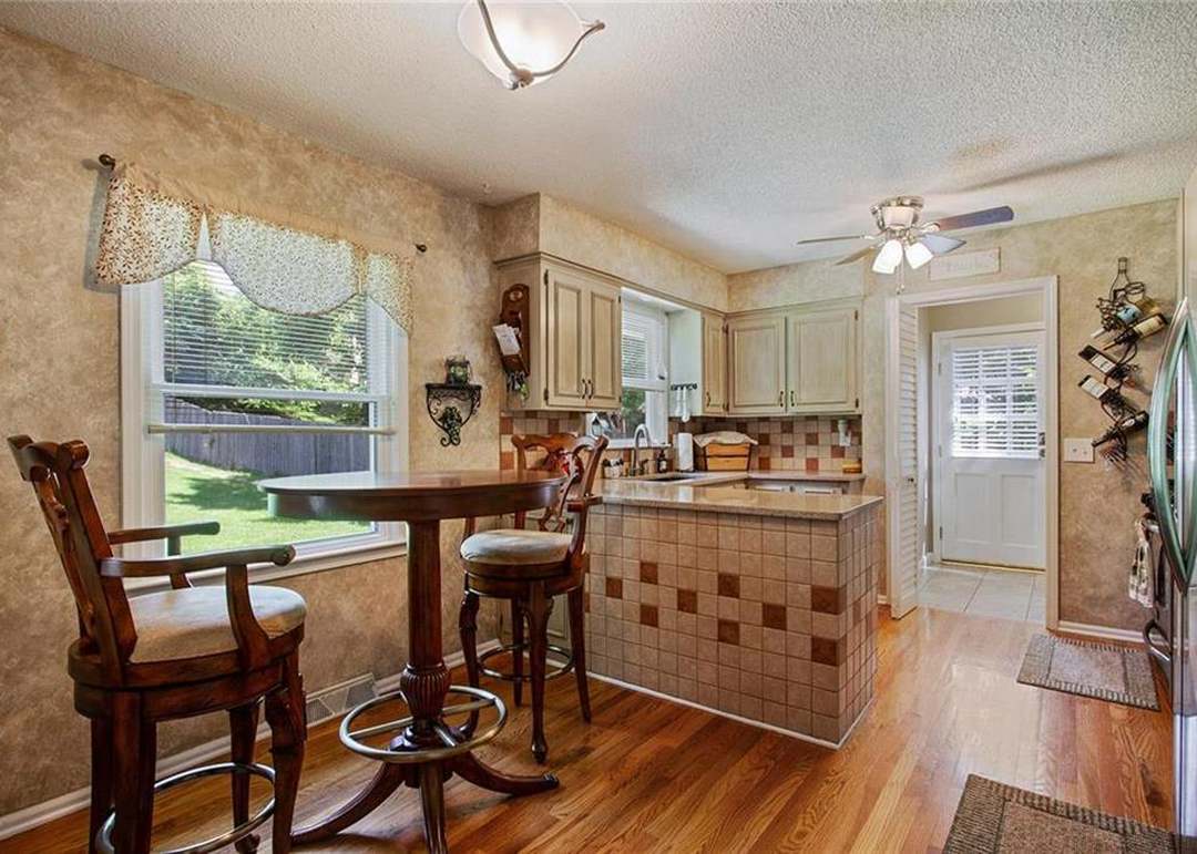 5106 Ballentine Street — photo 6