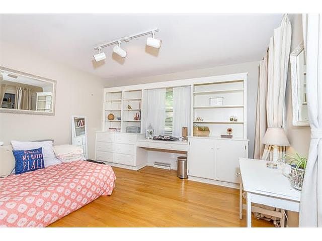 512 E 106th Terrace — photo 9