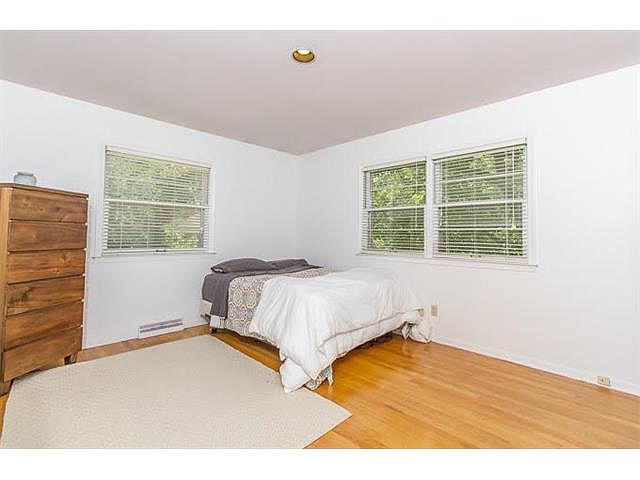512 E 106th Terrace — photo 15