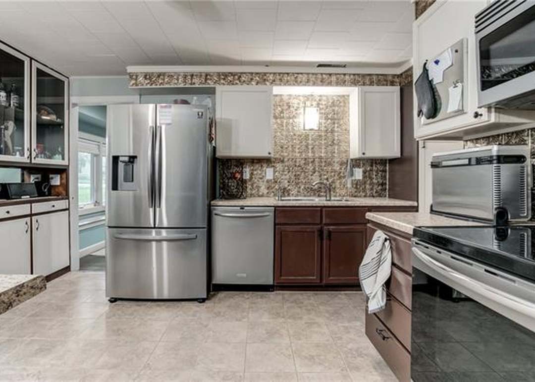 5121 Reeds Road — photo 9
