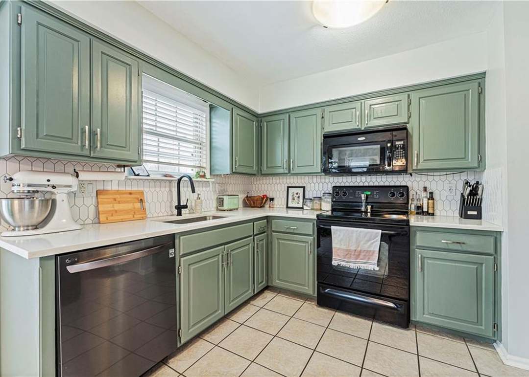 5122 GARNER Lane — photo 18