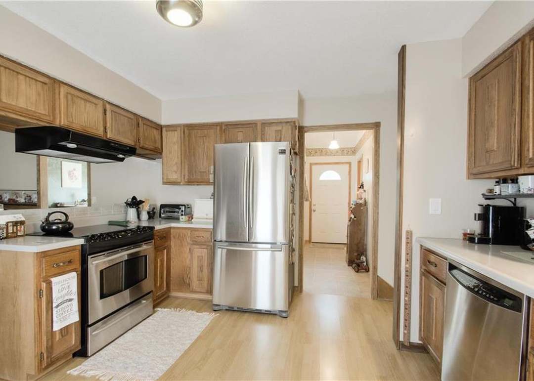 517 E 126th Terrace — photo 21