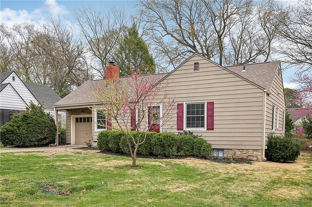5211 Cedar Street — photo 1