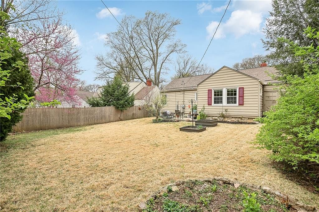 5211 Cedar Street — photo 4